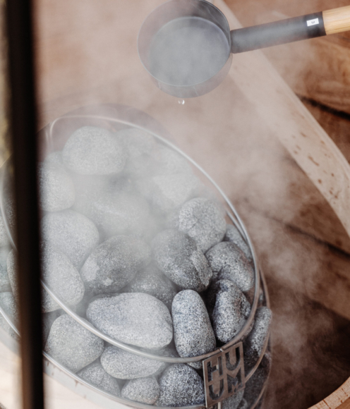 Kas elektrikerisega saunas võib kividele vett visata? 5 kas-elektrikerisega-saunas-voib-kividele-vett-visata-6